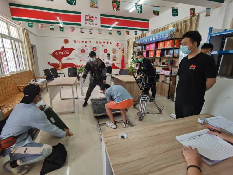 余干县广告片拍摄公司：极简主义践行者，少即是多的视觉哲学